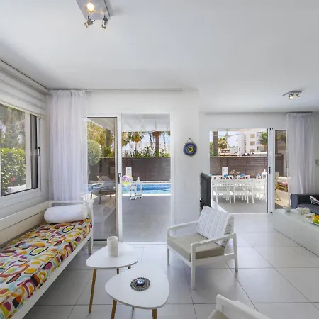The Ultimate Guide To Renting Your Luxury 3 Bedroom Close To The Beach, 1461 빌라